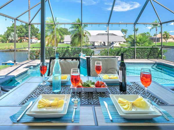 Lovely 3 Bedroom Home in Cape Coral Sleeps 6